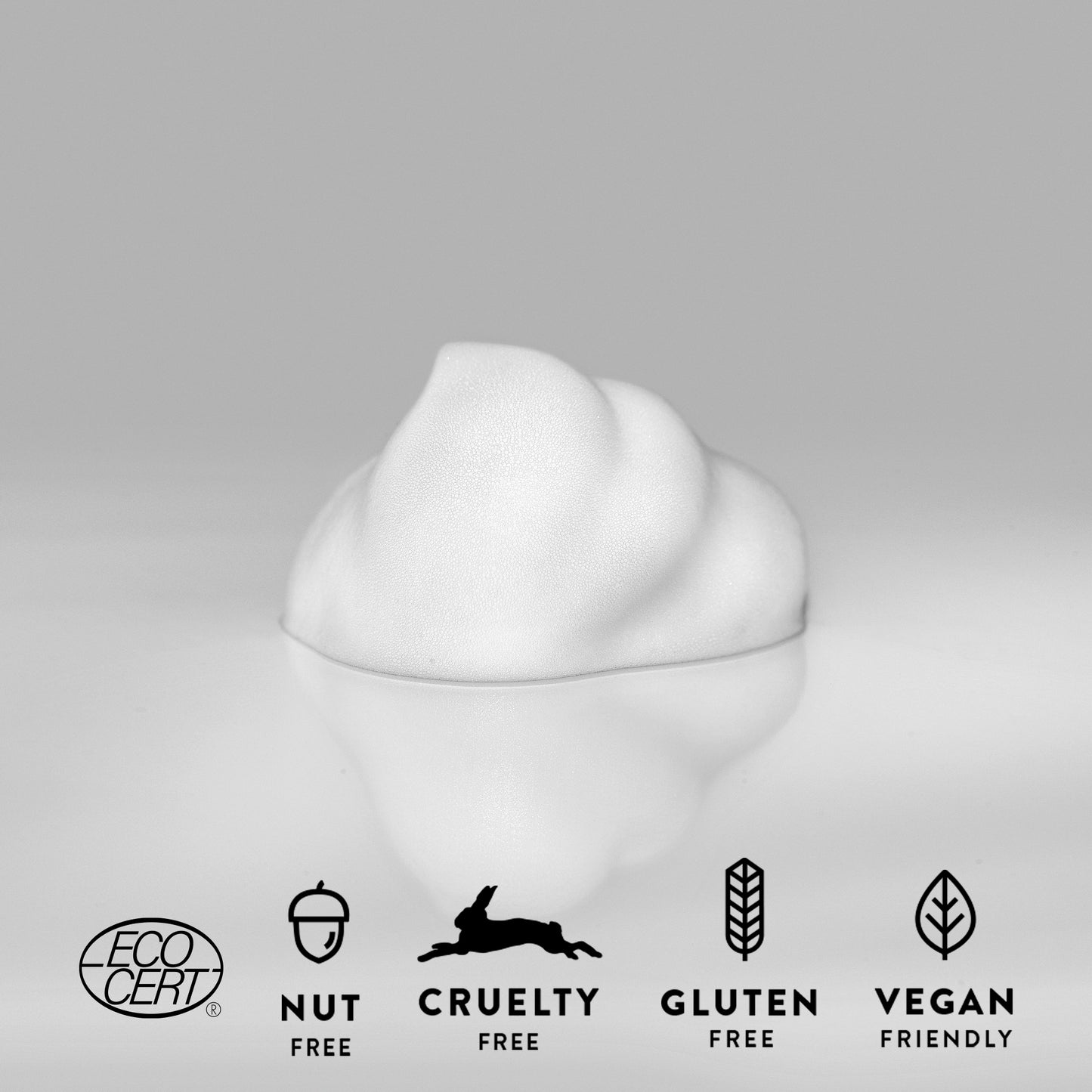 MÁDARA Purifying Foam